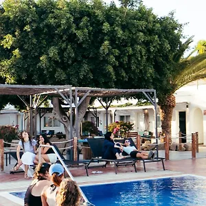 The Tree House Tenerife Hostel El Médano
